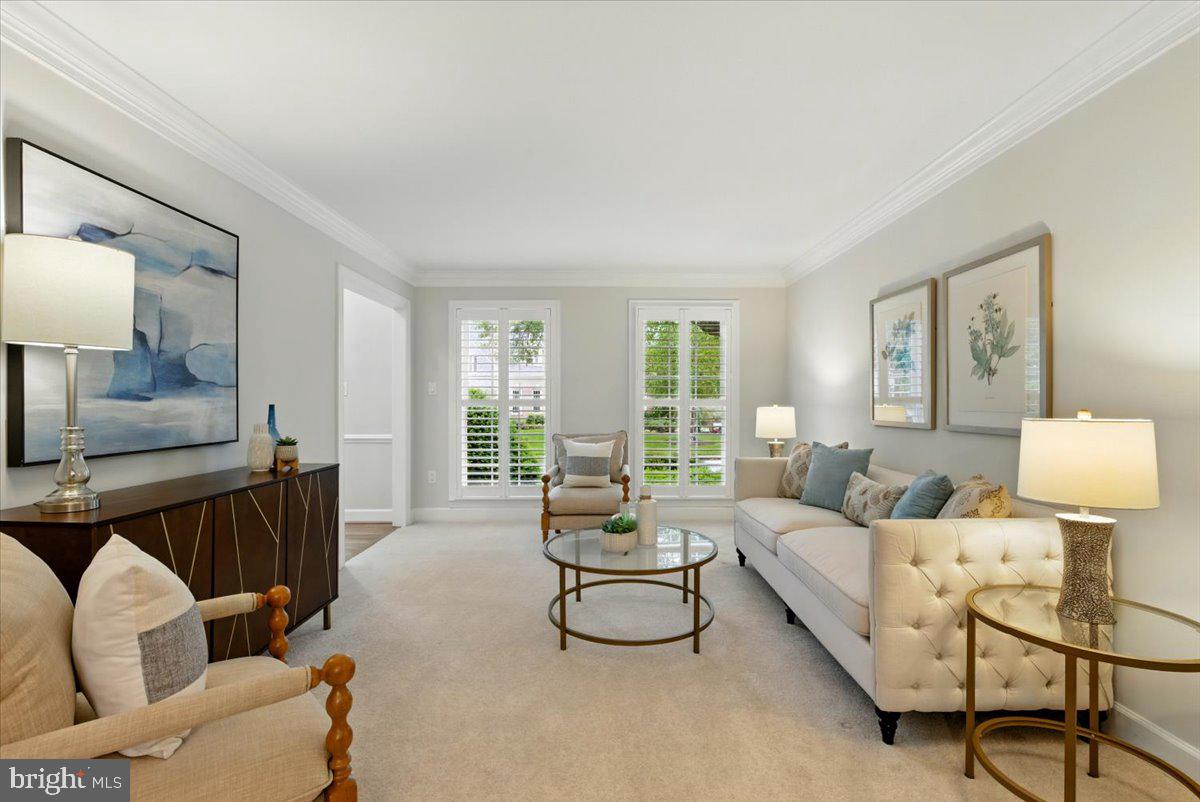 9310 HALLSTON CT, FAIRFAX STATION, Virginia 22039, 5 Bedrooms Bedrooms, ,4 BathroomsBathrooms,Residential,For sale,9310 HALLSTON CT,VAFX2234786 MLS # VAFX2234786
