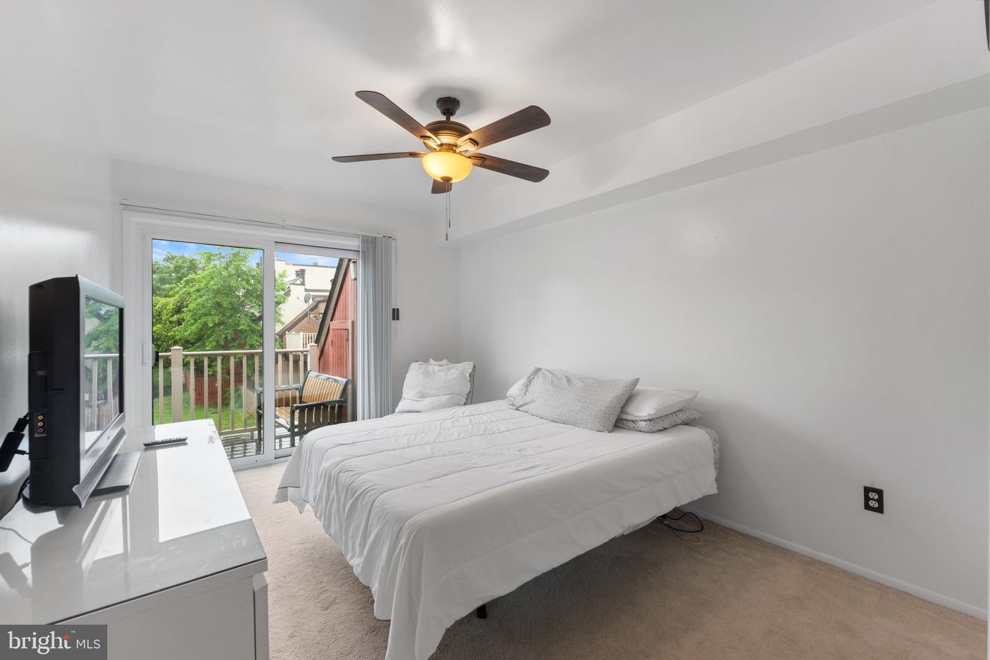 3950 WOODHUE PL #16, ALEXANDRIA, Virginia 22309, 2 Bedrooms Bedrooms, ,1 BathroomBathrooms,Residential,For sale,3950 WOODHUE PL #16,VAFX2235224 MLS # VAFX2235224