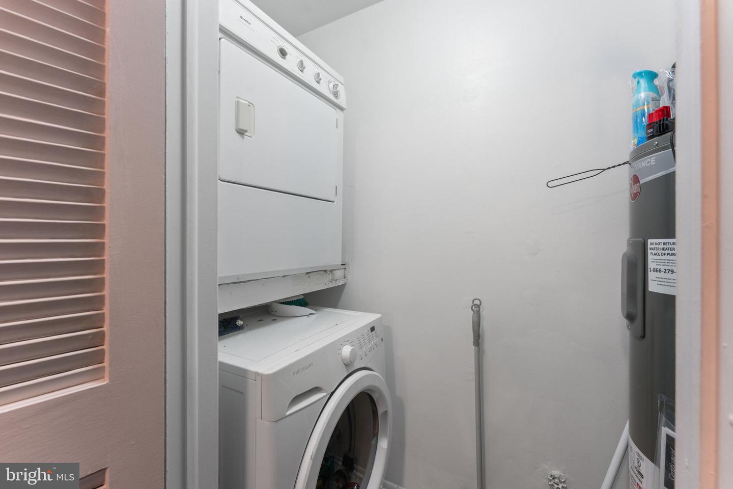 3950 WOODHUE PL #16, ALEXANDRIA, Virginia 22309, 2 Bedrooms Bedrooms, ,1 BathroomBathrooms,Residential,For sale,3950 WOODHUE PL #16,VAFX2235224 MLS # VAFX2235224