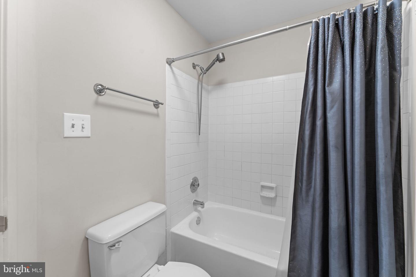 3908 MARQUIS PL, WOODBRIDGE, Virginia 22192, 3 Bedrooms Bedrooms, ,2 BathroomsBathrooms,Residential,For sale,3908 MARQUIS PL,VAPW2092378 MLS # VAPW2092378