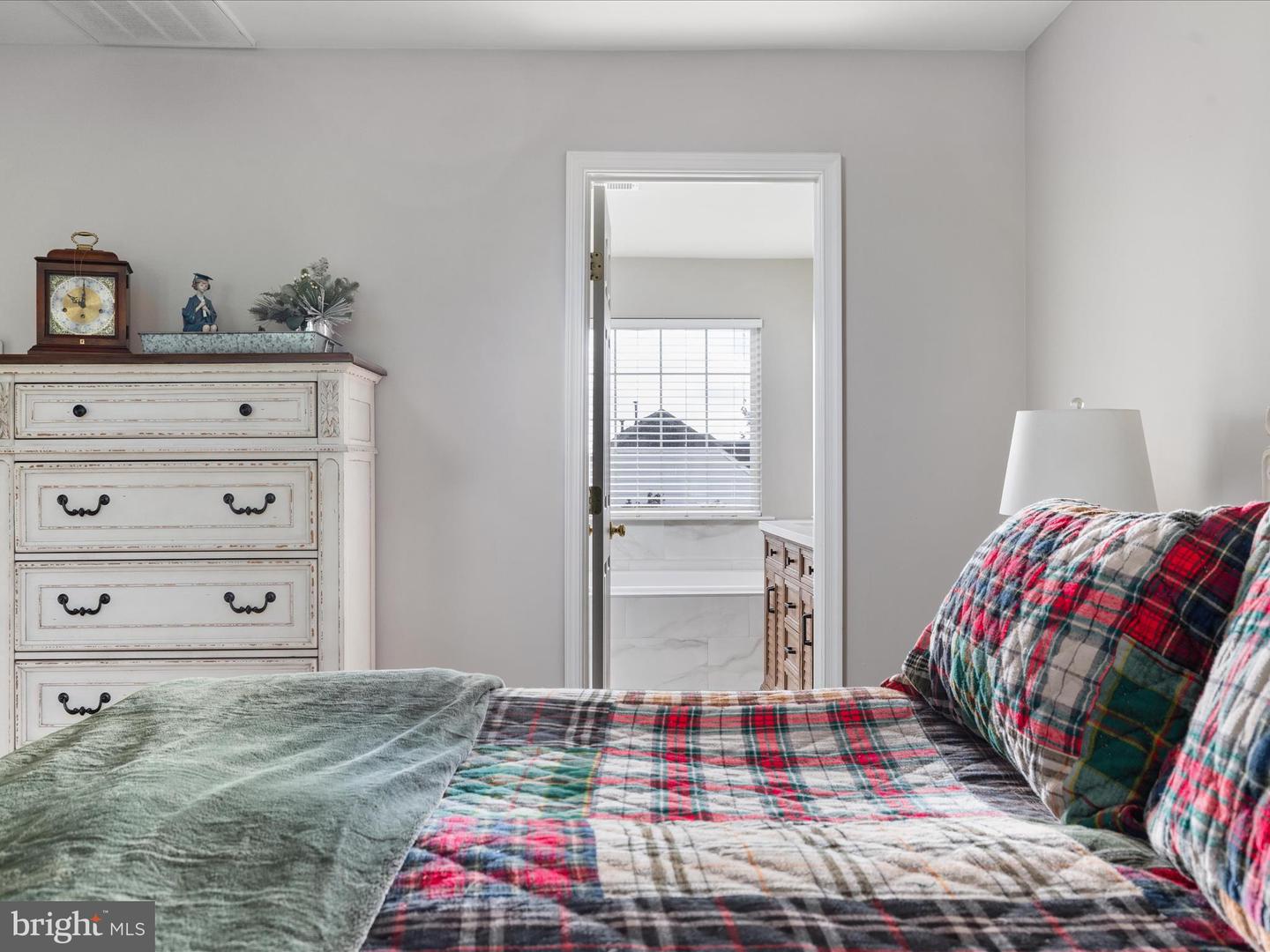 8705 LORDS VIEW LOOP, GAINESVILLE, Virginia 20155, 5 Bedrooms Bedrooms, ,4 BathroomsBathrooms,Residential,For sale,8705 LORDS VIEW LOOP,VAPW2092380 MLS # VAPW2092380