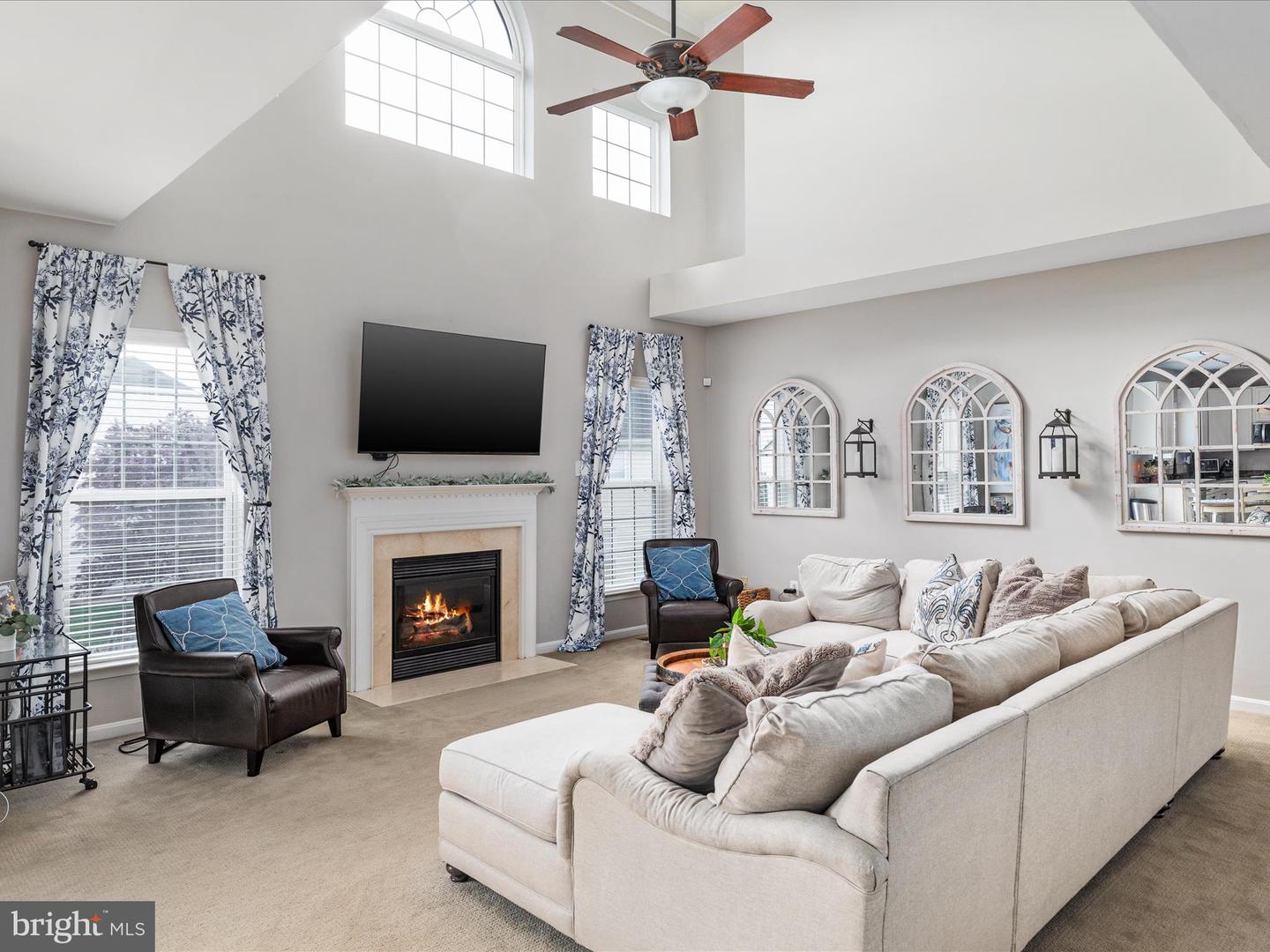 8705 LORDS VIEW LOOP, GAINESVILLE, Virginia 20155, 5 Bedrooms Bedrooms, ,4 BathroomsBathrooms,Residential,For sale,8705 LORDS VIEW LOOP,VAPW2092380 MLS # VAPW2092380
