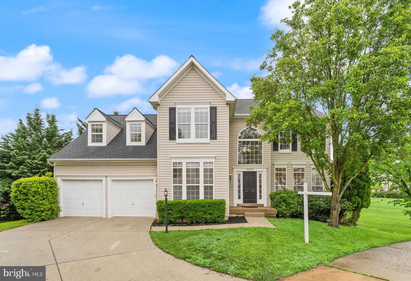 43205 CARDSTON PL, LEESBURG, Virginia 20176, 4 Bedrooms Bedrooms, ,2 BathroomsBathrooms,Residential,For sale,43205 CARDSTON PL,VALO2094326 MLS # VALO2094326