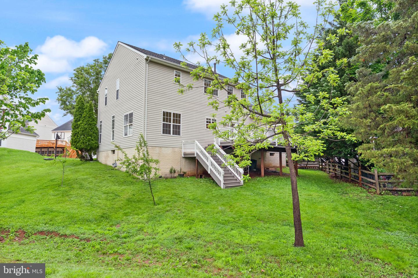 43205 CARDSTON PL, LEESBURG, Virginia 20176, 4 Bedrooms Bedrooms, ,2 BathroomsBathrooms,Residential,For sale,43205 CARDSTON PL,VALO2094326 MLS # VALO2094326