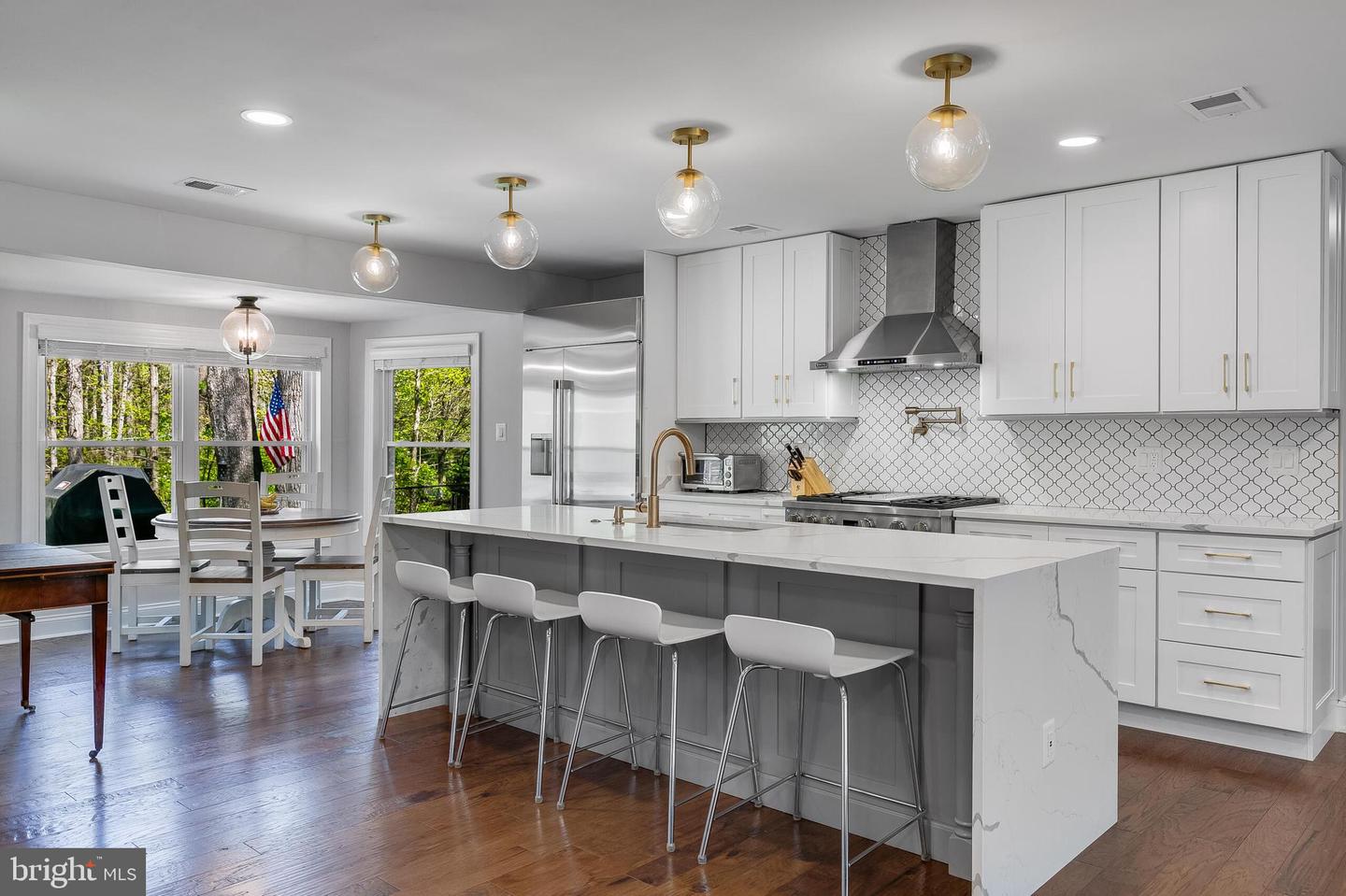 10217 LAWYERS RD, VIENNA, Virginia 22181, 4 Bedrooms Bedrooms, ,4 BathroomsBathrooms,Residential,For sale,10217 LAWYERS RD,VAFX2235354 MLS # VAFX2235354