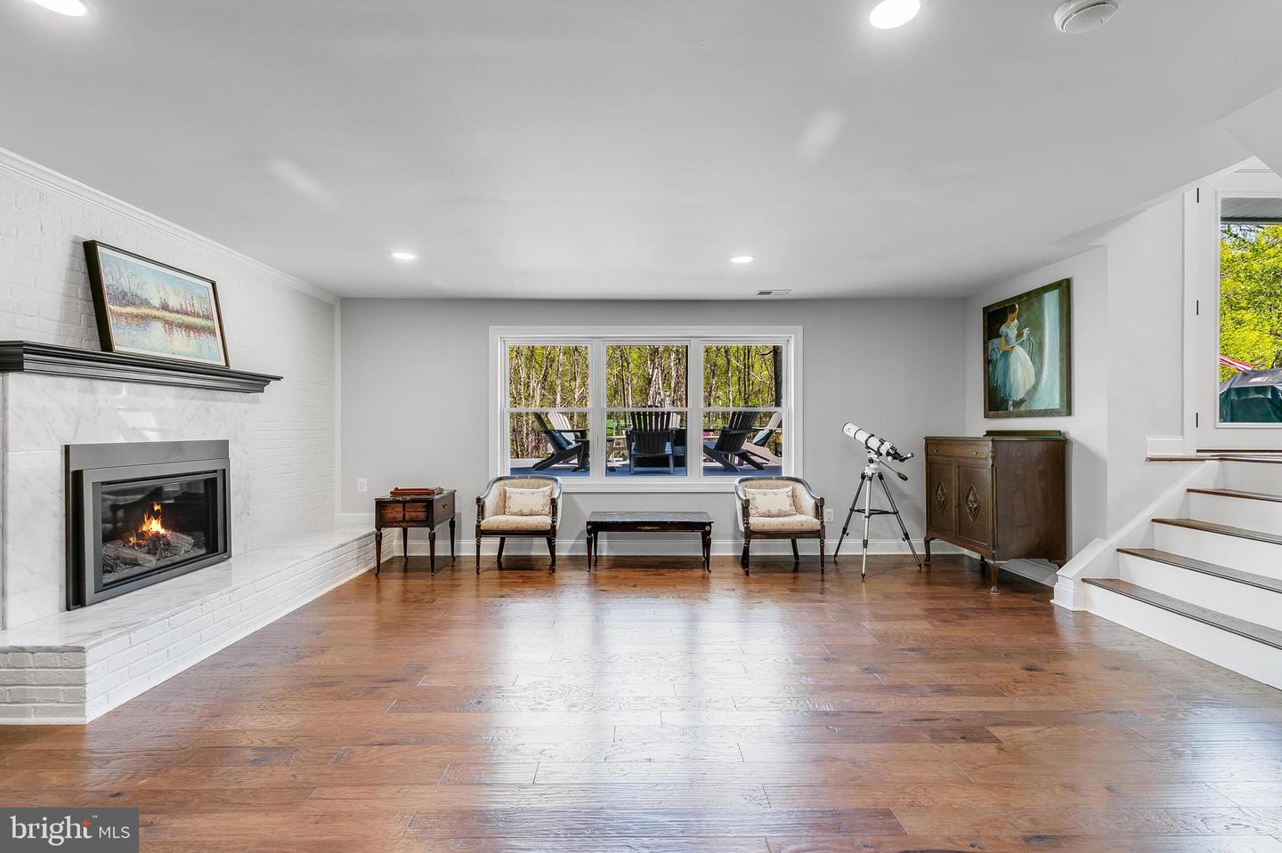 10217 LAWYERS RD, VIENNA, Virginia 22181, 4 Bedrooms Bedrooms, ,4 BathroomsBathrooms,Residential,For sale,10217 LAWYERS RD,VAFX2235354 MLS # VAFX2235354