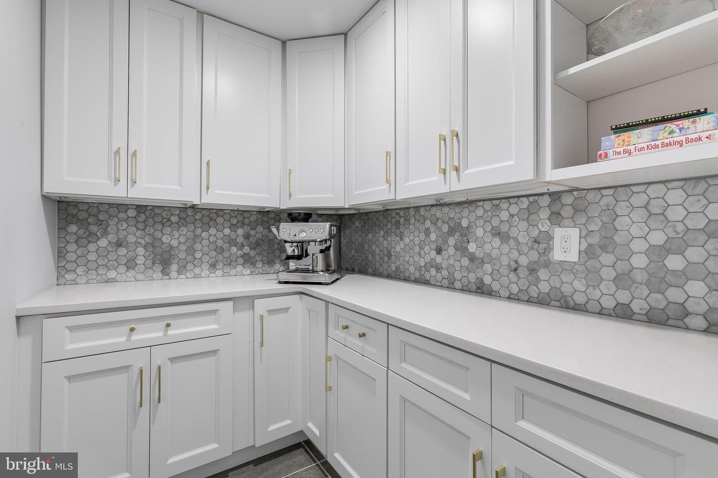 10217 LAWYERS RD, VIENNA, Virginia 22181, 4 Bedrooms Bedrooms, ,4 BathroomsBathrooms,Residential,For sale,10217 LAWYERS RD,VAFX2235354 MLS # VAFX2235354