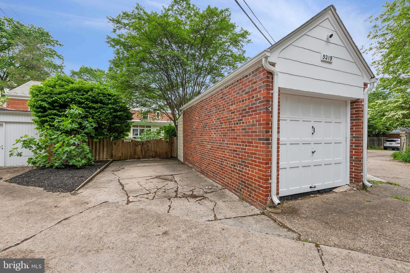 5219 WESTERN AVE NW, WASHINGTON, District Of Columbia 20015, 3 Bedrooms Bedrooms, ,2 BathroomsBathrooms,Residential,For sale,5219 WESTERN AVE NW,DCDC2196424 MLS # DCDC2196424