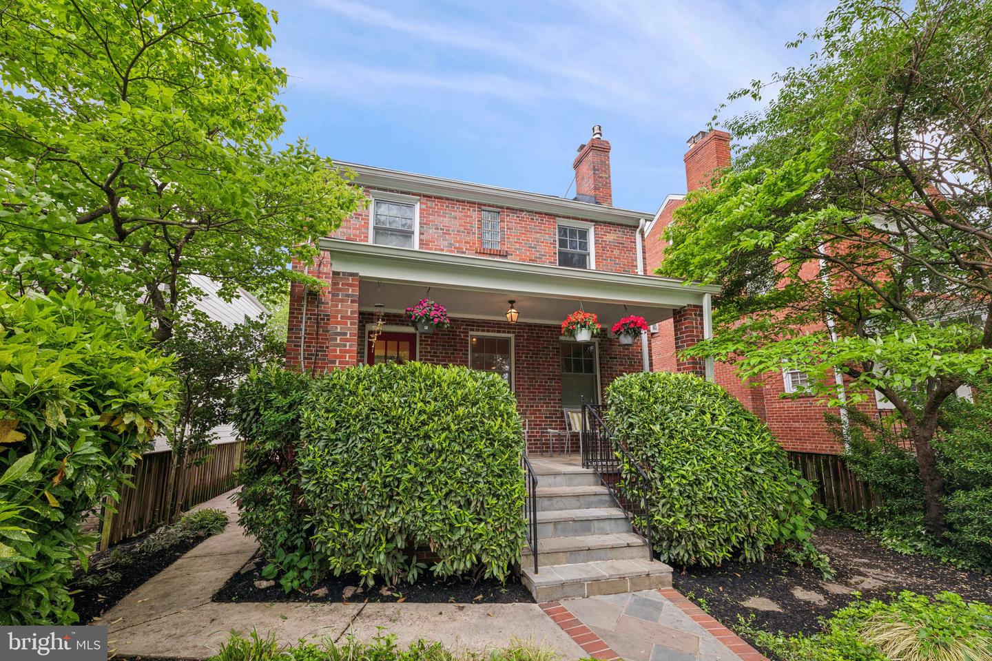 5219 WESTERN AVE NW, WASHINGTON, District Of Columbia 20015, 3 Bedrooms Bedrooms, ,2 BathroomsBathrooms,Residential,For sale,5219 WESTERN AVE NW,DCDC2196424 MLS # DCDC2196424