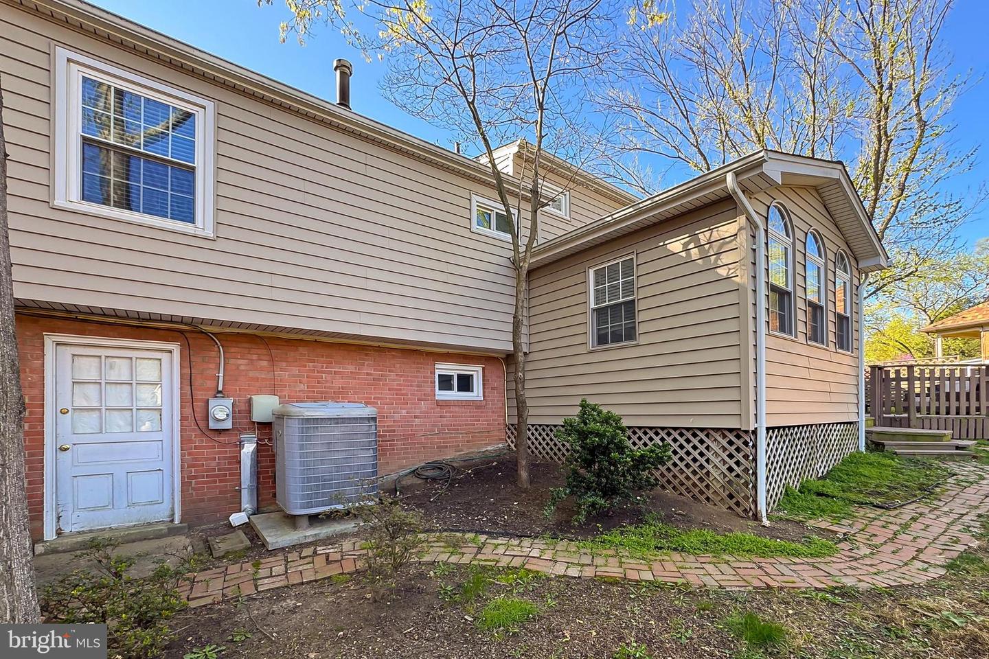 4500 HADRIAN CT, ALEXANDRIA, Virginia 22310, 5 Bedrooms Bedrooms, ,2 BathroomsBathrooms,Residential,For sale,4500 HADRIAN CT,VAFX2235568 MLS # VAFX2235568