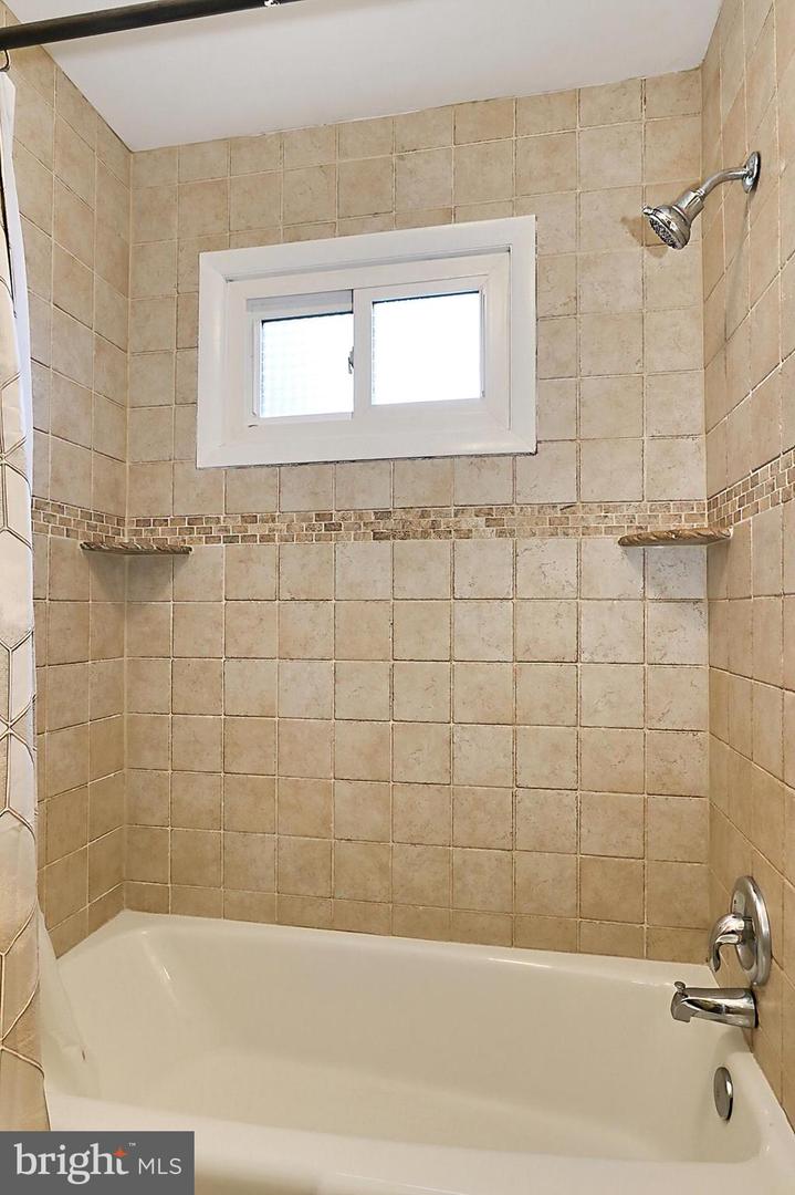 4500 HADRIAN CT, ALEXANDRIA, Virginia 22310, 5 Bedrooms Bedrooms, ,2 BathroomsBathrooms,Residential,For sale,4500 HADRIAN CT,VAFX2235568 MLS # VAFX2235568