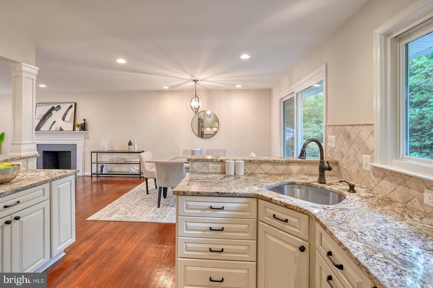 6511 ENGEL DR, MCLEAN, Virginia 22101, 5 Bedrooms Bedrooms, ,3 BathroomsBathrooms,Residential,For sale,6511 ENGEL DR,VAFX2235634 MLS # VAFX2235634