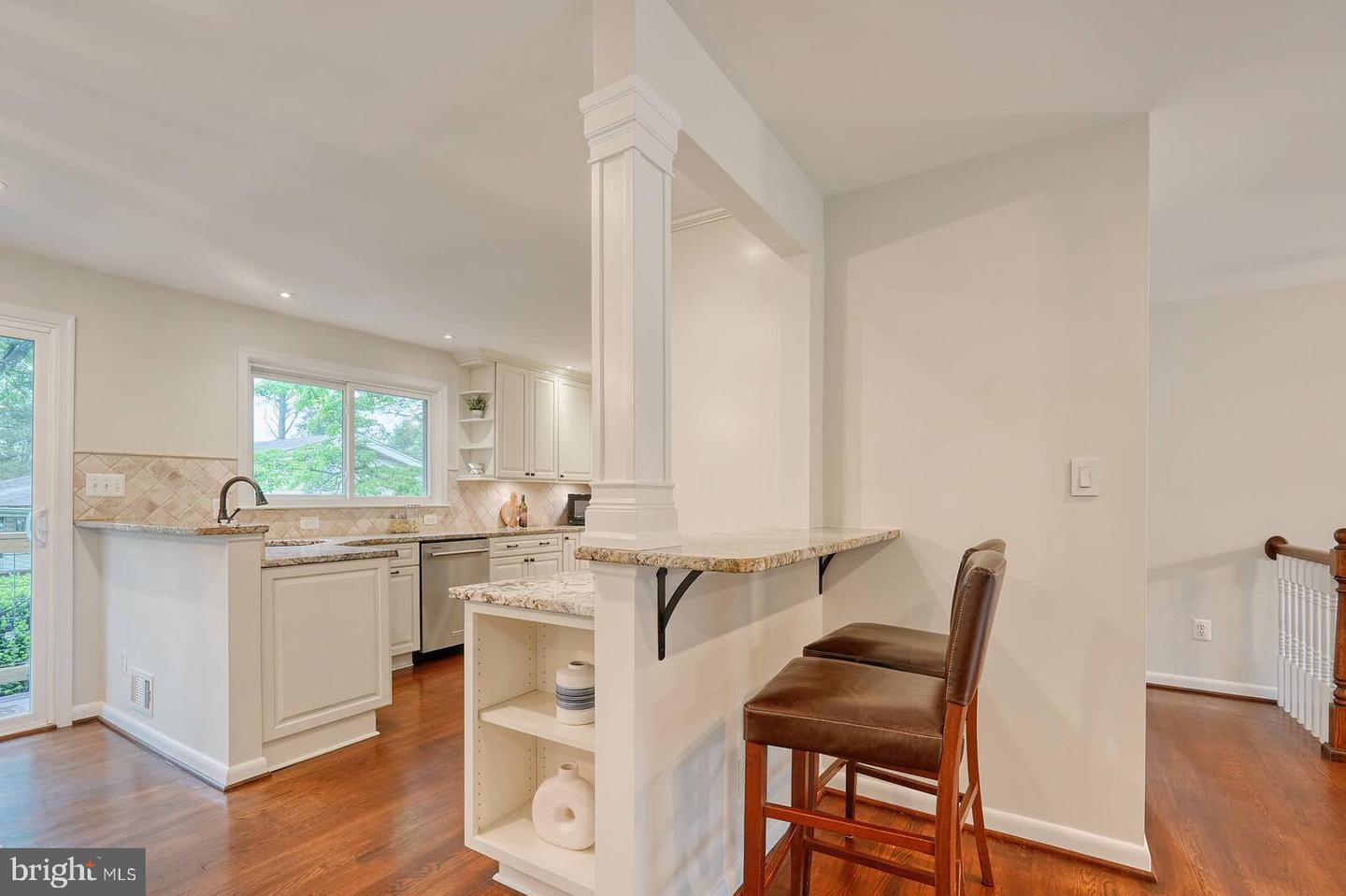 6511 ENGEL DR, MCLEAN, Virginia 22101, 5 Bedrooms Bedrooms, ,3 BathroomsBathrooms,Residential,For sale,6511 ENGEL DR,VAFX2235634 MLS # VAFX2235634