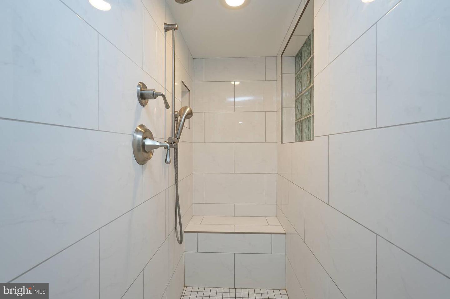 6511 ENGEL DR, MCLEAN, Virginia 22101, 5 Bedrooms Bedrooms, ,3 BathroomsBathrooms,Residential,For sale,6511 ENGEL DR,VAFX2235634 MLS # VAFX2235634