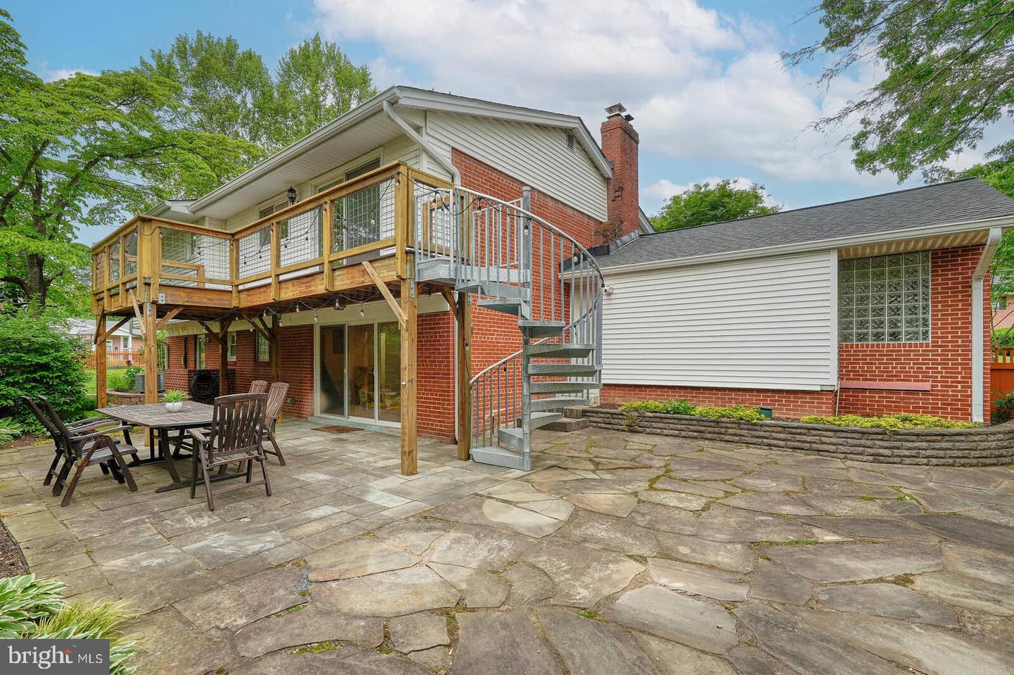 6511 ENGEL DR, MCLEAN, Virginia 22101, 5 Bedrooms Bedrooms, ,3 BathroomsBathrooms,Residential,For sale,6511 ENGEL DR,VAFX2235634 MLS # VAFX2235634