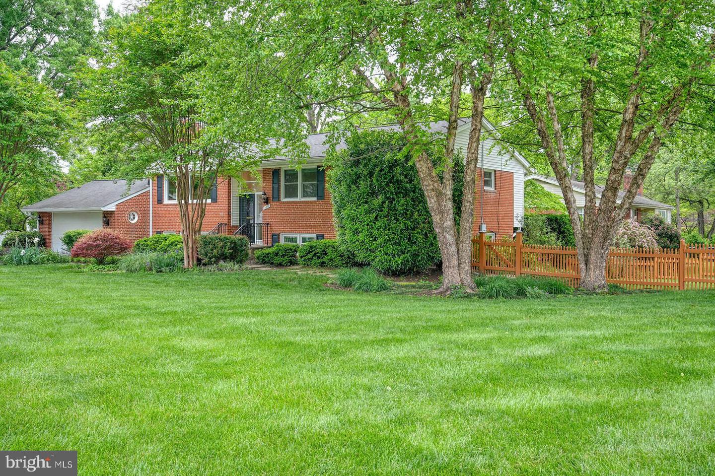 6511 ENGEL DR, MCLEAN, Virginia 22101, 5 Bedrooms Bedrooms, ,3 BathroomsBathrooms,Residential,For sale,6511 ENGEL DR,VAFX2235634 MLS # VAFX2235634