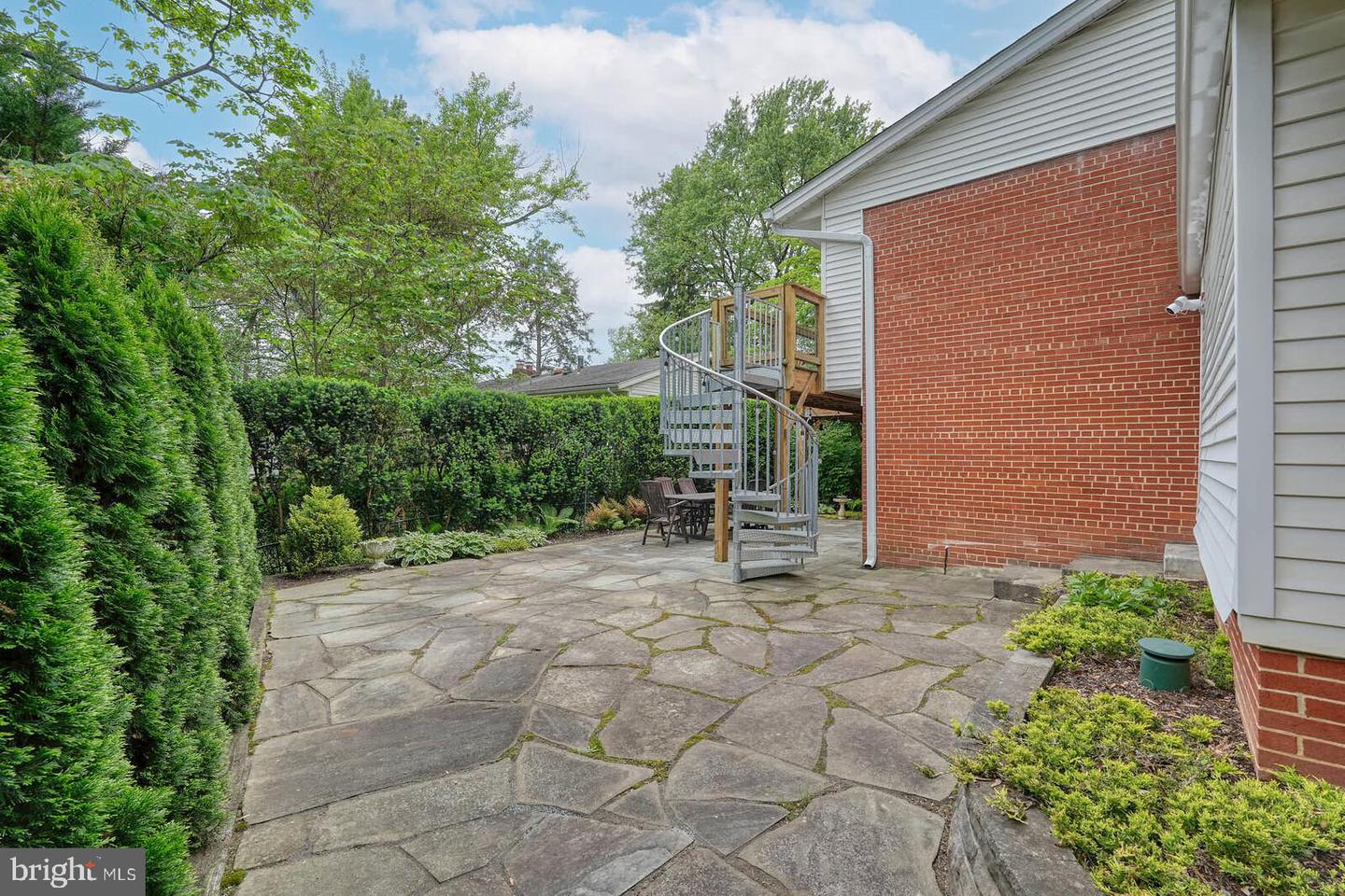 6511 ENGEL DR, MCLEAN, Virginia 22101, 5 Bedrooms Bedrooms, ,3 BathroomsBathrooms,Residential,For sale,6511 ENGEL DR,VAFX2235634 MLS # VAFX2235634