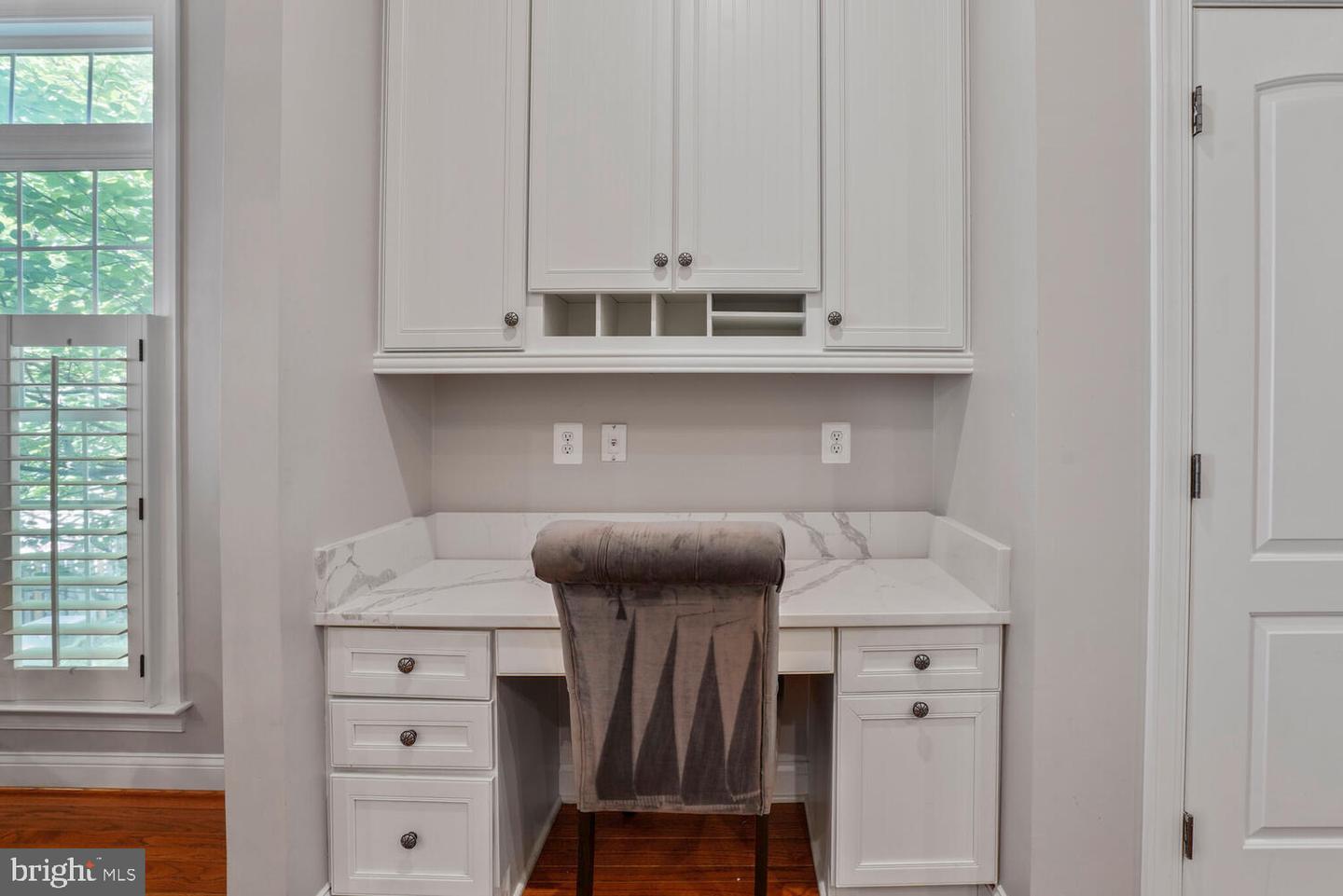 2960 TROUSSEAU LN, OAKTON, Virginia 22124, 5 Bedrooms Bedrooms, ,4 BathroomsBathrooms,Residential,For sale,2960 TROUSSEAU LN,VAFX2235672 MLS # VAFX2235672