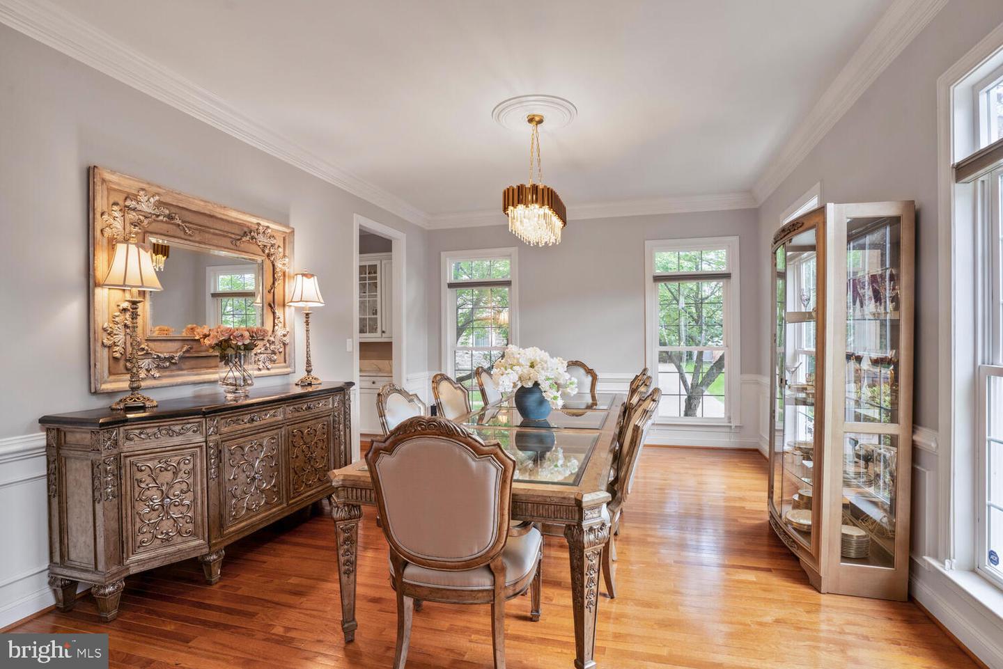 2960 TROUSSEAU LN, OAKTON, Virginia 22124, 5 Bedrooms Bedrooms, ,4 BathroomsBathrooms,Residential,For sale,2960 TROUSSEAU LN,VAFX2235672 MLS # VAFX2235672