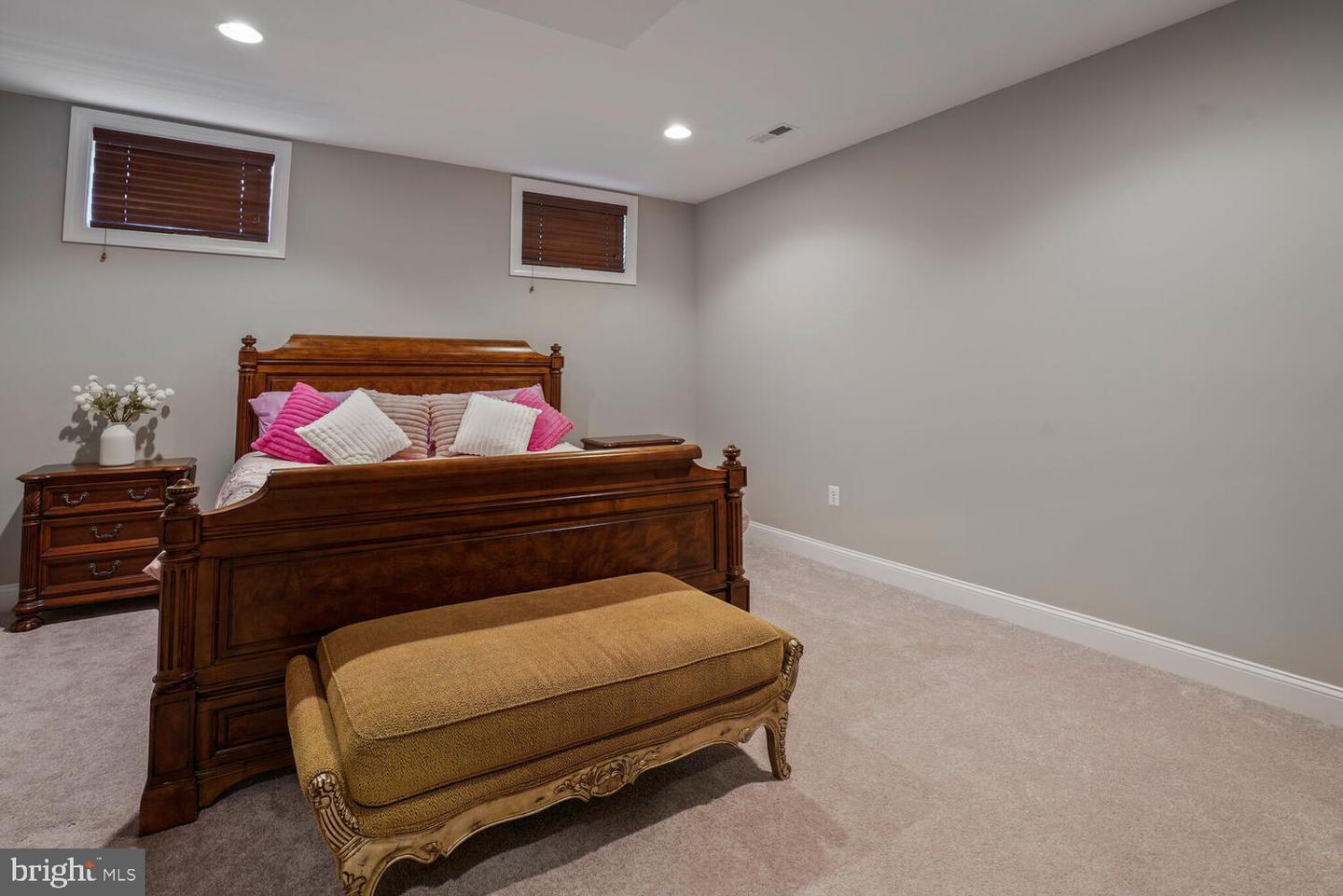 2960 TROUSSEAU LN, OAKTON, Virginia 22124, 5 Bedrooms Bedrooms, ,4 BathroomsBathrooms,Residential,For sale,2960 TROUSSEAU LN,VAFX2235672 MLS # VAFX2235672
