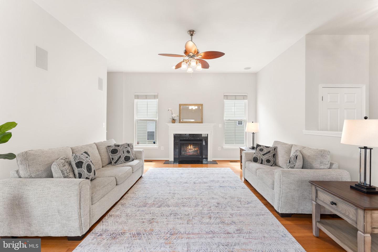 17435 LETHRIDGE CIR, ROUND HILL, Virginia 20141, 5 Bedrooms Bedrooms, ,4 BathroomsBathrooms,Residential,For sale,17435 LETHRIDGE CIR,VALO2094480 MLS # VALO2094480