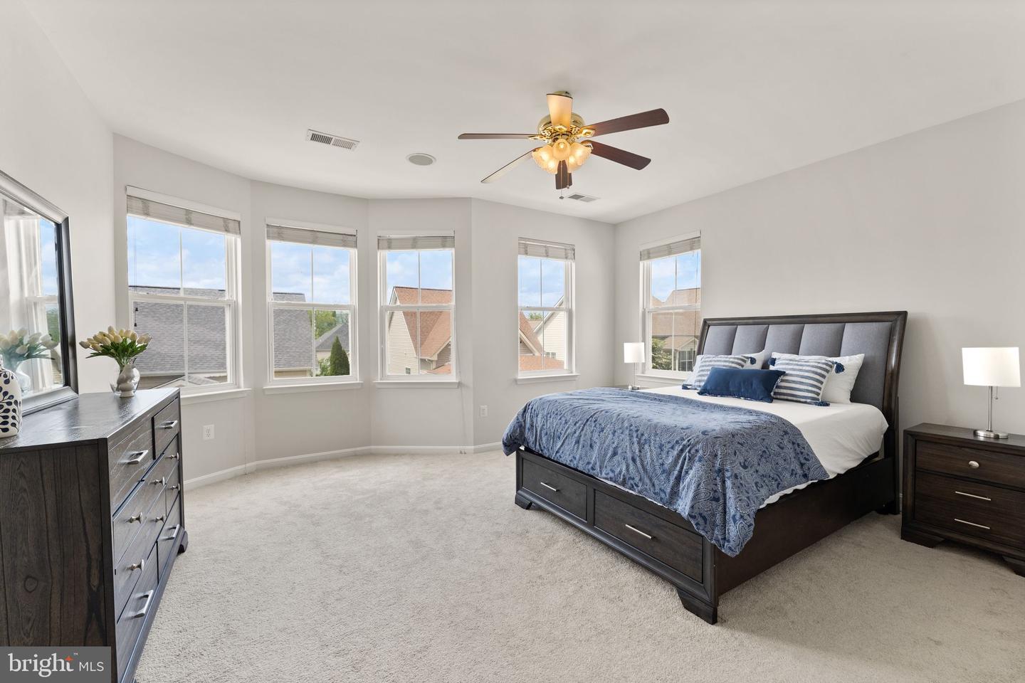 17435 LETHRIDGE CIR, ROUND HILL, Virginia 20141, 5 Bedrooms Bedrooms, ,4 BathroomsBathrooms,Residential,For sale,17435 LETHRIDGE CIR,VALO2094480 MLS # VALO2094480