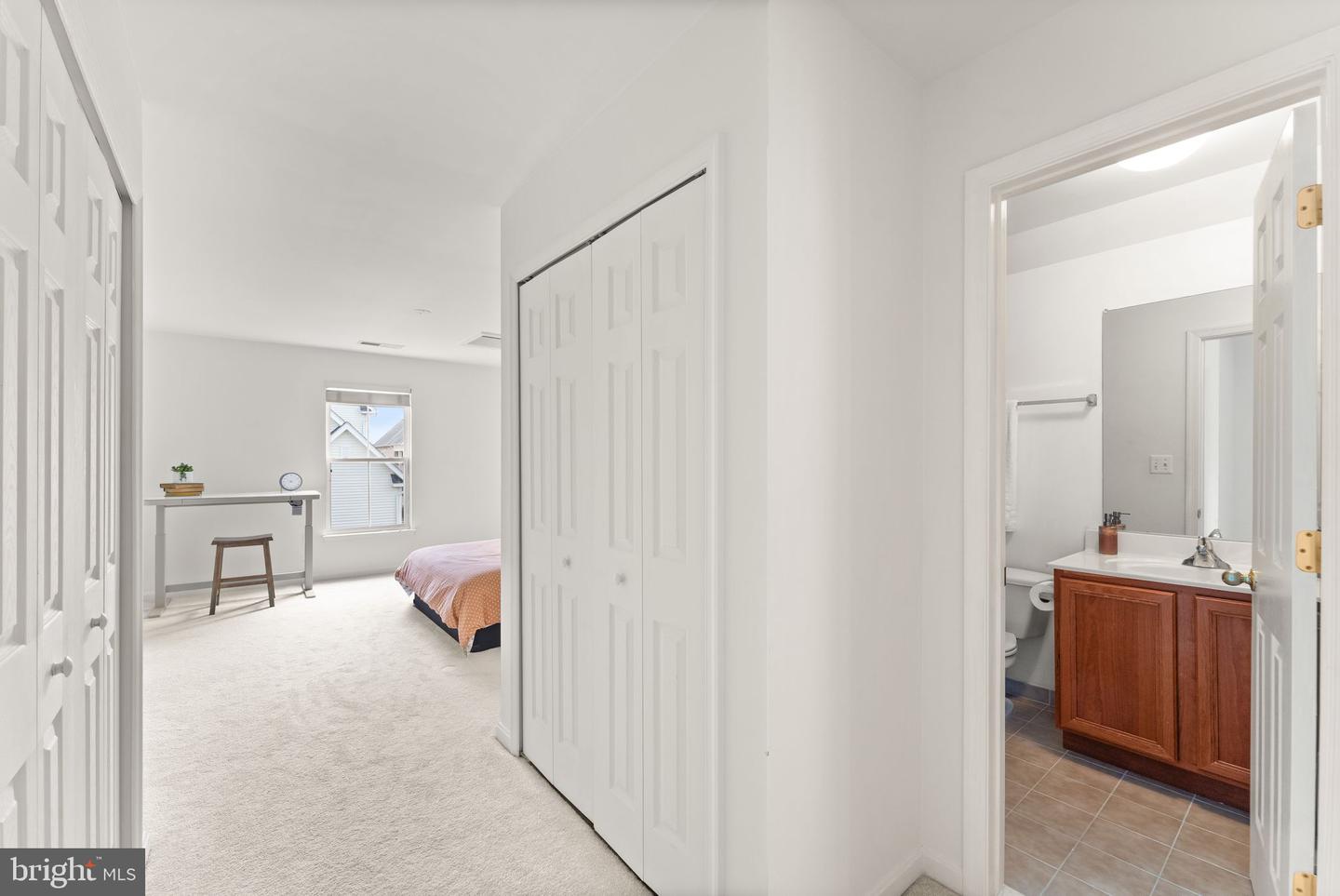 17435 LETHRIDGE CIR, ROUND HILL, Virginia 20141, 5 Bedrooms Bedrooms, ,4 BathroomsBathrooms,Residential,For sale,17435 LETHRIDGE CIR,VALO2094480 MLS # VALO2094480