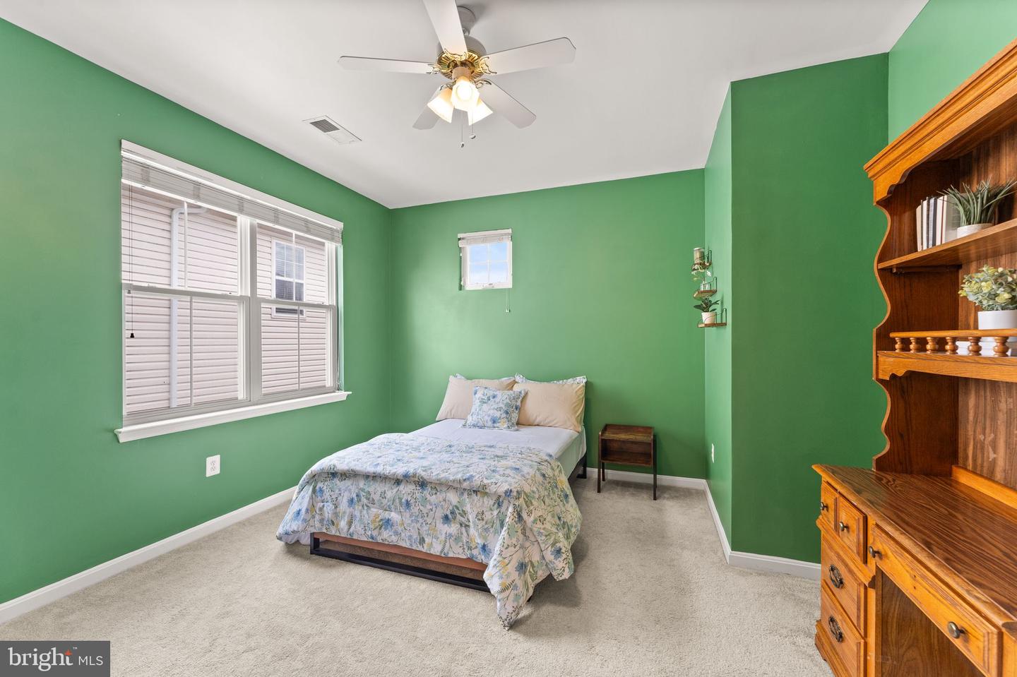 17435 LETHRIDGE CIR, ROUND HILL, Virginia 20141, 5 Bedrooms Bedrooms, ,4 BathroomsBathrooms,Residential,For sale,17435 LETHRIDGE CIR,VALO2094480 MLS # VALO2094480