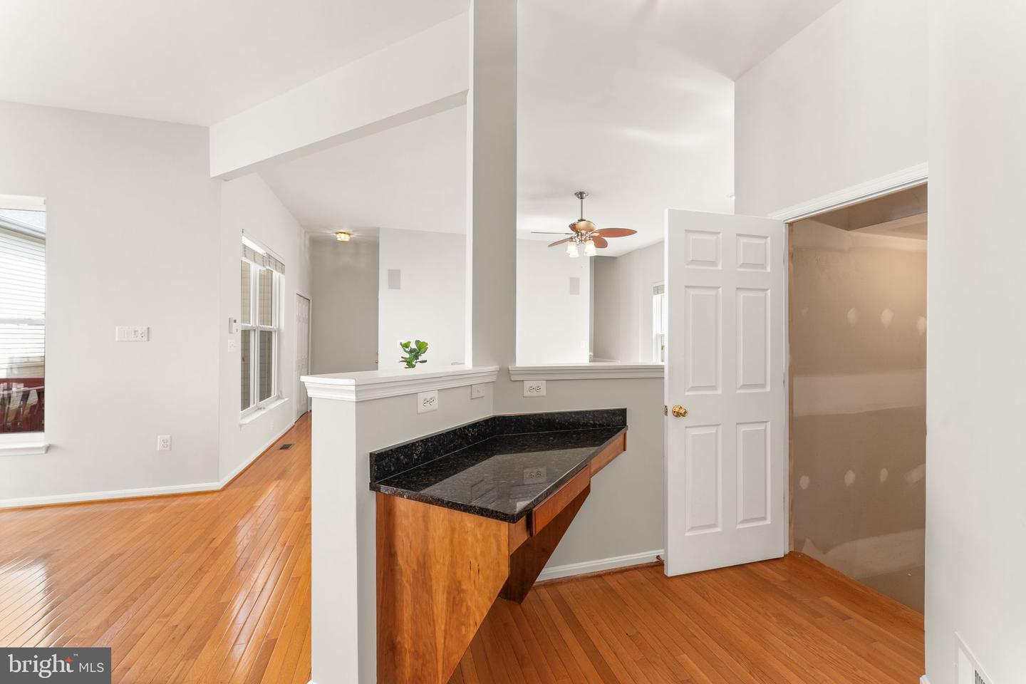 17435 LETHRIDGE CIR, ROUND HILL, Virginia 20141, 5 Bedrooms Bedrooms, ,4 BathroomsBathrooms,Residential,For sale,17435 LETHRIDGE CIR,VALO2094480 MLS # VALO2094480