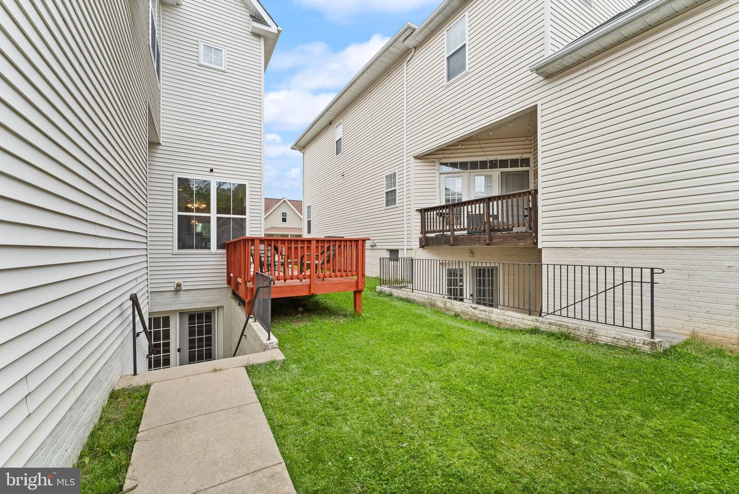 17435 LETHRIDGE CIR, ROUND HILL, Virginia 20141, 5 Bedrooms Bedrooms, ,4 BathroomsBathrooms,Residential,For sale,17435 LETHRIDGE CIR,VALO2094480 MLS # VALO2094480