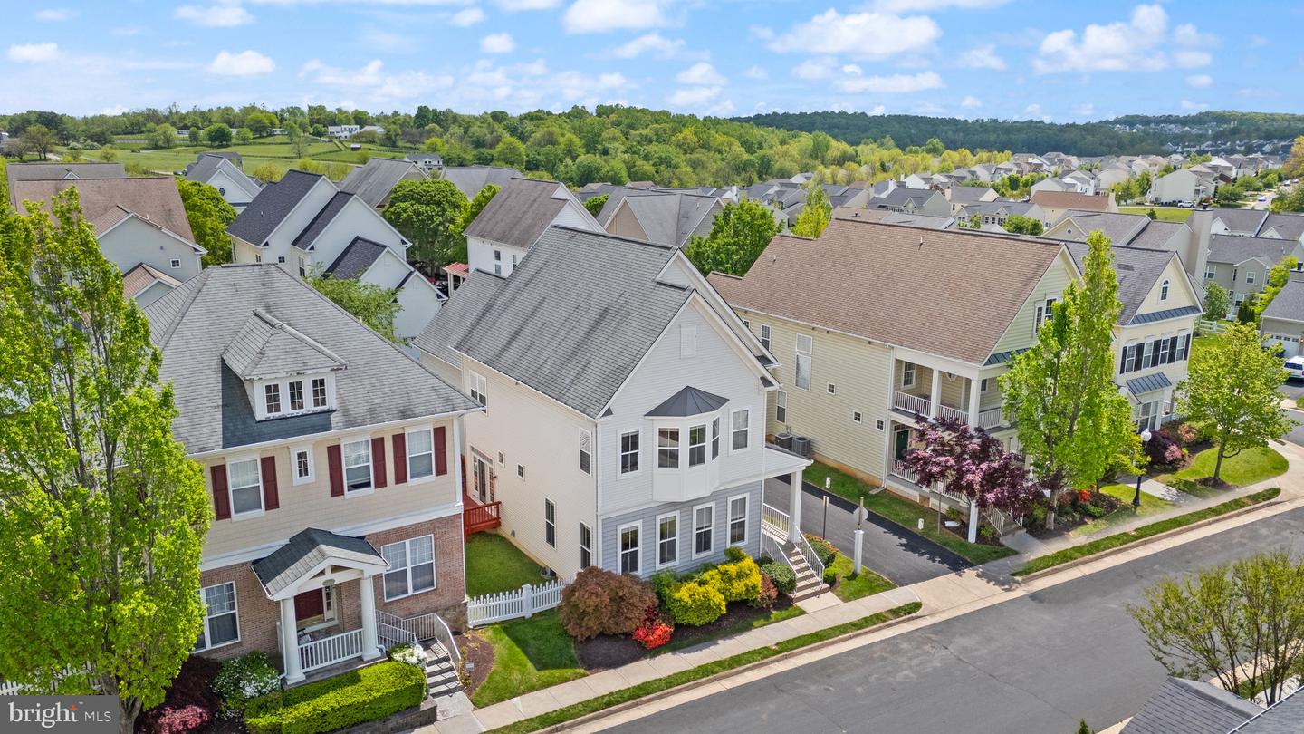 17435 LETHRIDGE CIR, ROUND HILL, Virginia 20141, 5 Bedrooms Bedrooms, ,4 BathroomsBathrooms,Residential,For sale,17435 LETHRIDGE CIR,VALO2094480 MLS # VALO2094480