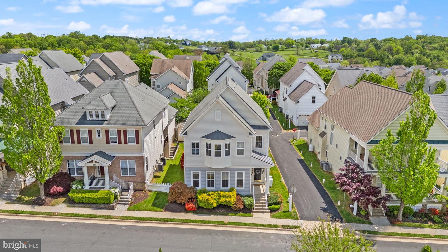 17435 LETHRIDGE CIR, ROUND HILL, Virginia 20141, 5 Bedrooms Bedrooms, ,4 BathroomsBathrooms,Residential,For sale,17435 LETHRIDGE CIR,VALO2094480 MLS # VALO2094480