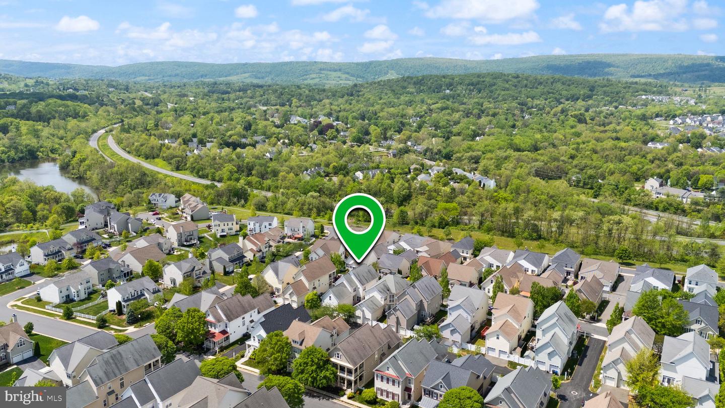 17435 LETHRIDGE CIR, ROUND HILL, Virginia 20141, 5 Bedrooms Bedrooms, ,4 BathroomsBathrooms,Residential,For sale,17435 LETHRIDGE CIR,VALO2094480 MLS # VALO2094480