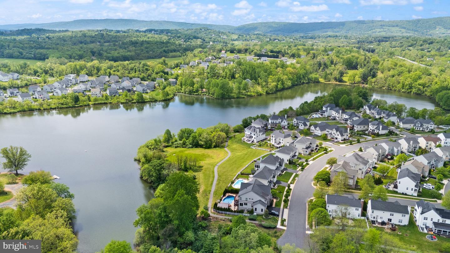 17435 LETHRIDGE CIR, ROUND HILL, Virginia 20141, 5 Bedrooms Bedrooms, ,4 BathroomsBathrooms,Residential,For sale,17435 LETHRIDGE CIR,VALO2094480 MLS # VALO2094480
