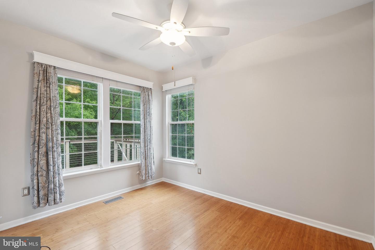 8479 CATIA LN, SPRINGFIELD, Virginia 22153, 5 Bedrooms Bedrooms, ,3 BathroomsBathrooms,Residential,For sale,8479 CATIA LN,VAFX2235798 MLS # VAFX2235798
