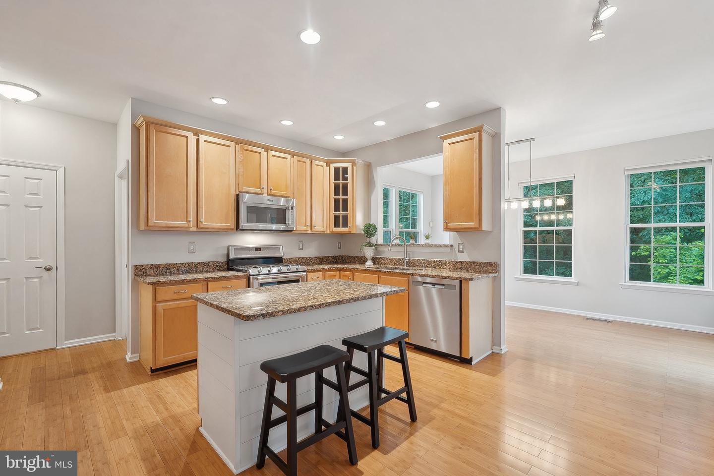 8479 CATIA LN, SPRINGFIELD, Virginia 22153, 5 Bedrooms Bedrooms, ,3 BathroomsBathrooms,Residential,For sale,8479 CATIA LN,VAFX2235798 MLS # VAFX2235798