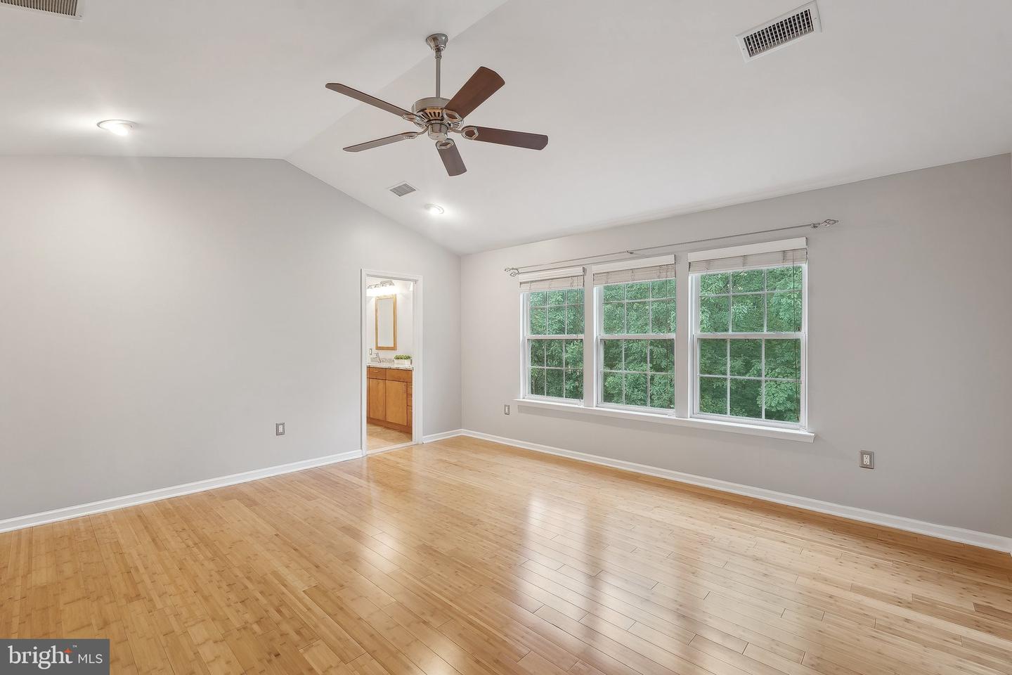 8479 CATIA LN, SPRINGFIELD, Virginia 22153, 5 Bedrooms Bedrooms, ,3 BathroomsBathrooms,Residential,For sale,8479 CATIA LN,VAFX2235798 MLS # VAFX2235798