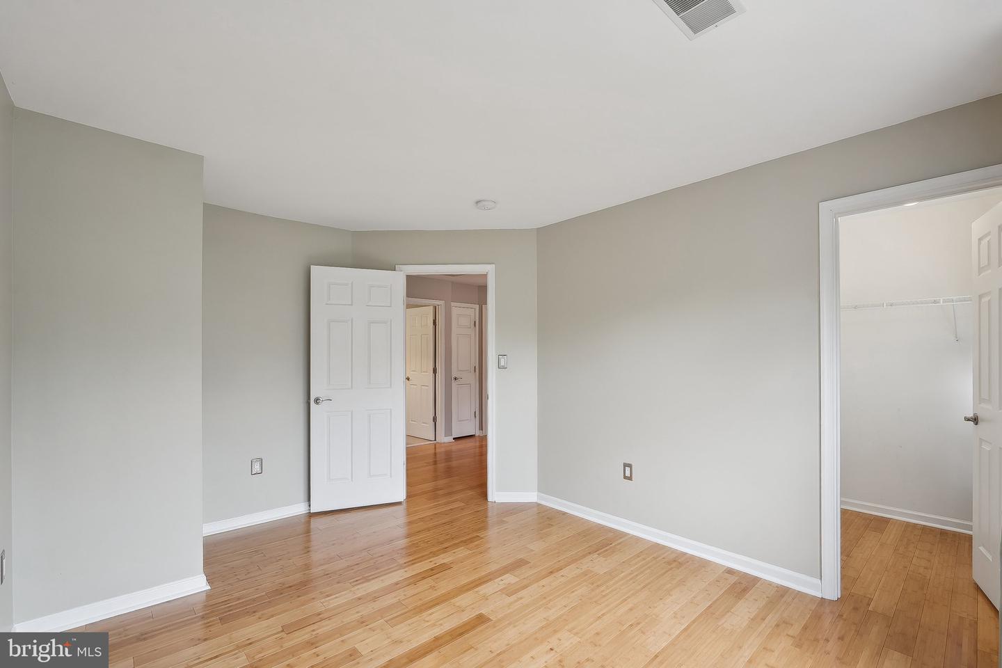 8479 CATIA LN, SPRINGFIELD, Virginia 22153, 5 Bedrooms Bedrooms, ,3 BathroomsBathrooms,Residential,For sale,8479 CATIA LN,VAFX2235798 MLS # VAFX2235798