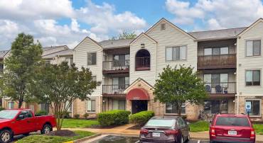 9552 CANNONEER CT #403, MANASSAS, Virginia 20110, 2 Bedrooms Bedrooms, ,2 BathroomsBathrooms,Residential,For sale,9552 CANNONEER CT #403,VAMN2008190 MLS # VAMN2008190