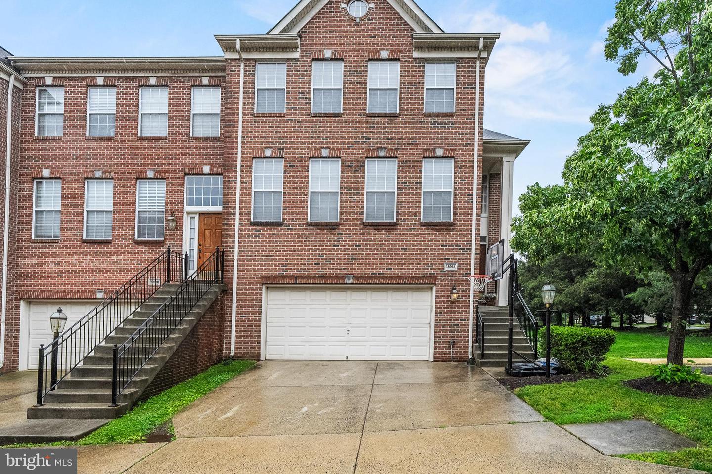 13963 JAMES CROSS ST, CHANTILLY, Virginia 20151, 4 Bedrooms Bedrooms, ,3 BathroomsBathrooms,Residential,For sale,13963 JAMES CROSS ST,VAFX2236006 MLS # VAFX2236006
