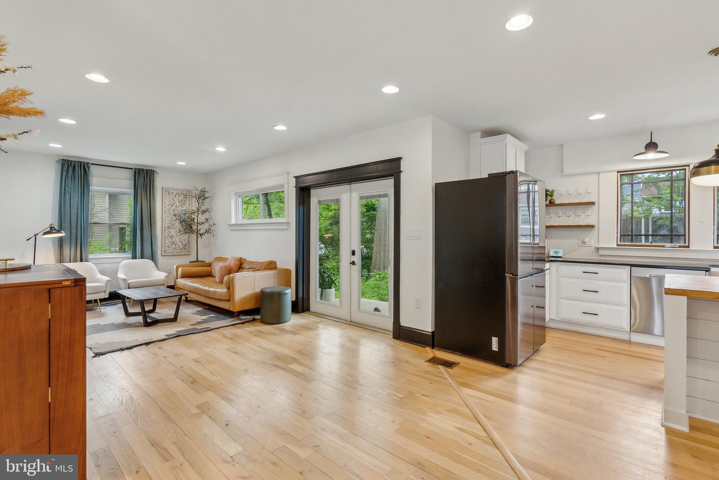 3703 HEATHER CT, ALEXANDRIA, Virginia 22310, 6 Bedrooms Bedrooms, ,5 BathroomsBathrooms,Residential,For sale,3703 HEATHER CT,VAFX2236066 MLS # VAFX2236066