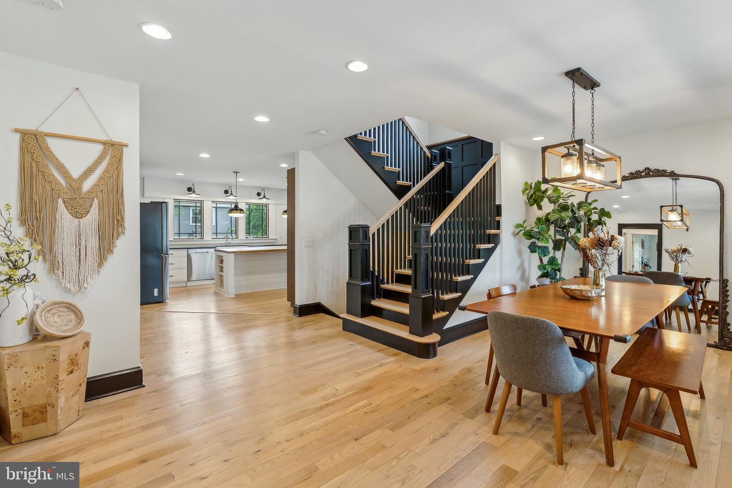 3703 HEATHER CT, ALEXANDRIA, Virginia 22310, 6 Bedrooms Bedrooms, ,5 BathroomsBathrooms,Residential,For sale,3703 HEATHER CT,VAFX2236066 MLS # VAFX2236066