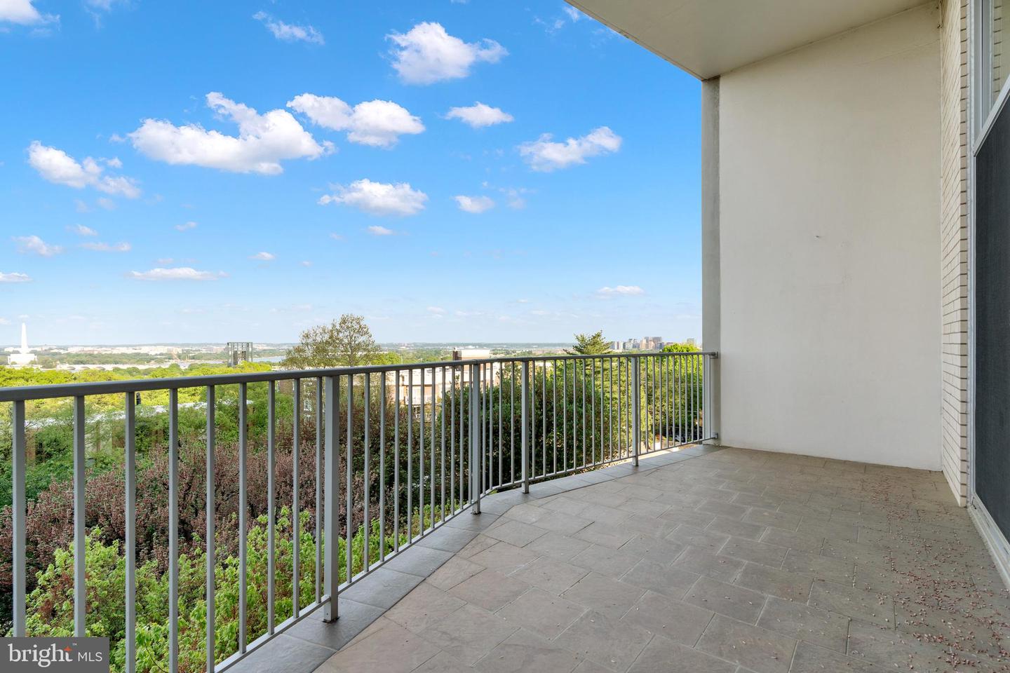 1200 N NASH ST N #549, ARLINGTON, Virginia 22209, 1 Bedroom Bedrooms, ,1 BathroomBathrooms,Residential,For sale,1200 N NASH ST N #549,VAAR2056448 MLS # VAAR2056448