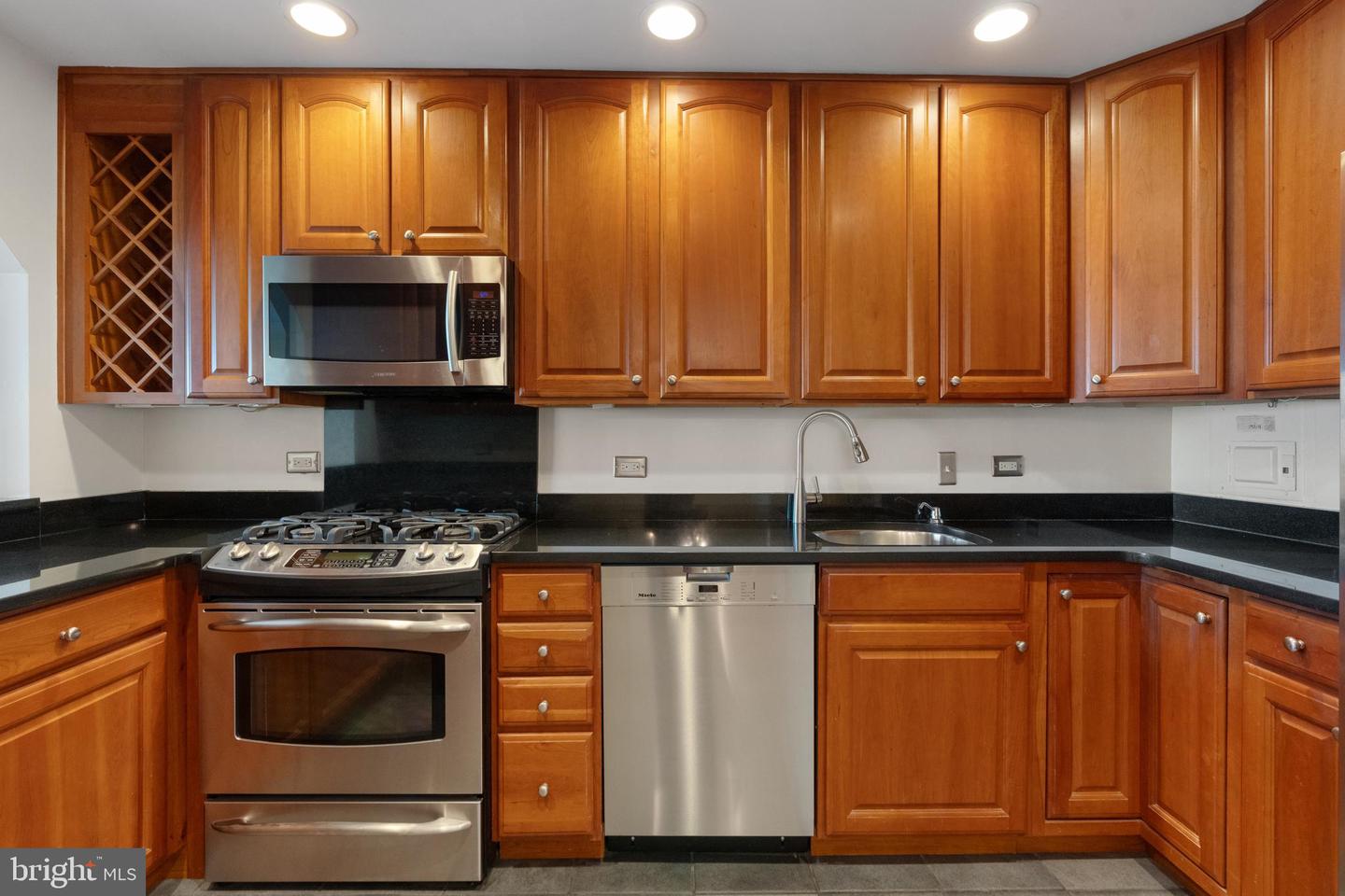 1200 N NASH ST N #549, ARLINGTON, Virginia 22209, 1 Bedroom Bedrooms, ,1 BathroomBathrooms,Residential,For sale,1200 N NASH ST N #549,VAAR2056448 MLS # VAAR2056448
