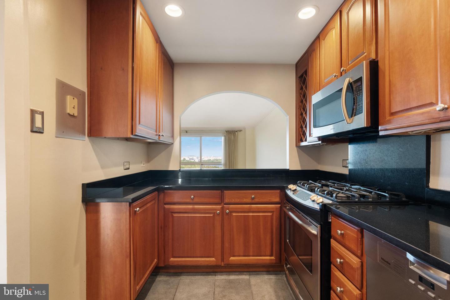 1200 N NASH ST N #549, ARLINGTON, Virginia 22209, 1 Bedroom Bedrooms, ,1 BathroomBathrooms,Residential,For sale,1200 N NASH ST N #549,VAAR2056448 MLS # VAAR2056448