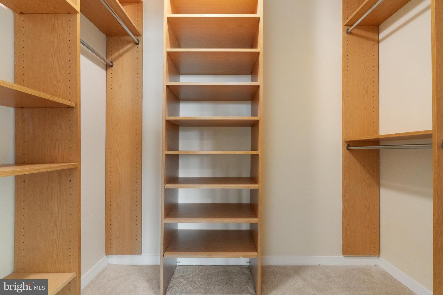 1200 N NASH ST N #549, ARLINGTON, Virginia 22209, 1 Bedroom Bedrooms, ,1 BathroomBathrooms,Residential,For sale,1200 N NASH ST N #549,VAAR2056448 MLS # VAAR2056448