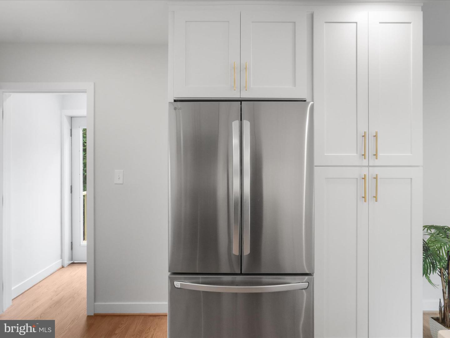 862 N OHIO ST, ARLINGTON, Virginia 22205, 5 Bedrooms Bedrooms, ,3 BathroomsBathrooms,Residential,For sale,862 N OHIO ST,VAAR2056478 MLS # VAAR2056478