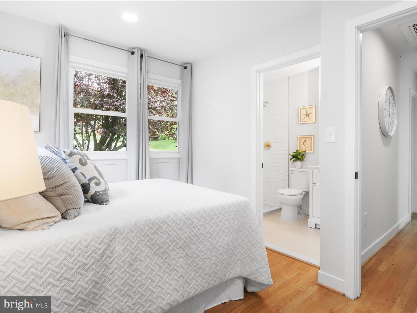 862 N OHIO ST, ARLINGTON, Virginia 22205, 5 Bedrooms Bedrooms, ,3 BathroomsBathrooms,Residential,For sale,862 N OHIO ST,VAAR2056478 MLS # VAAR2056478