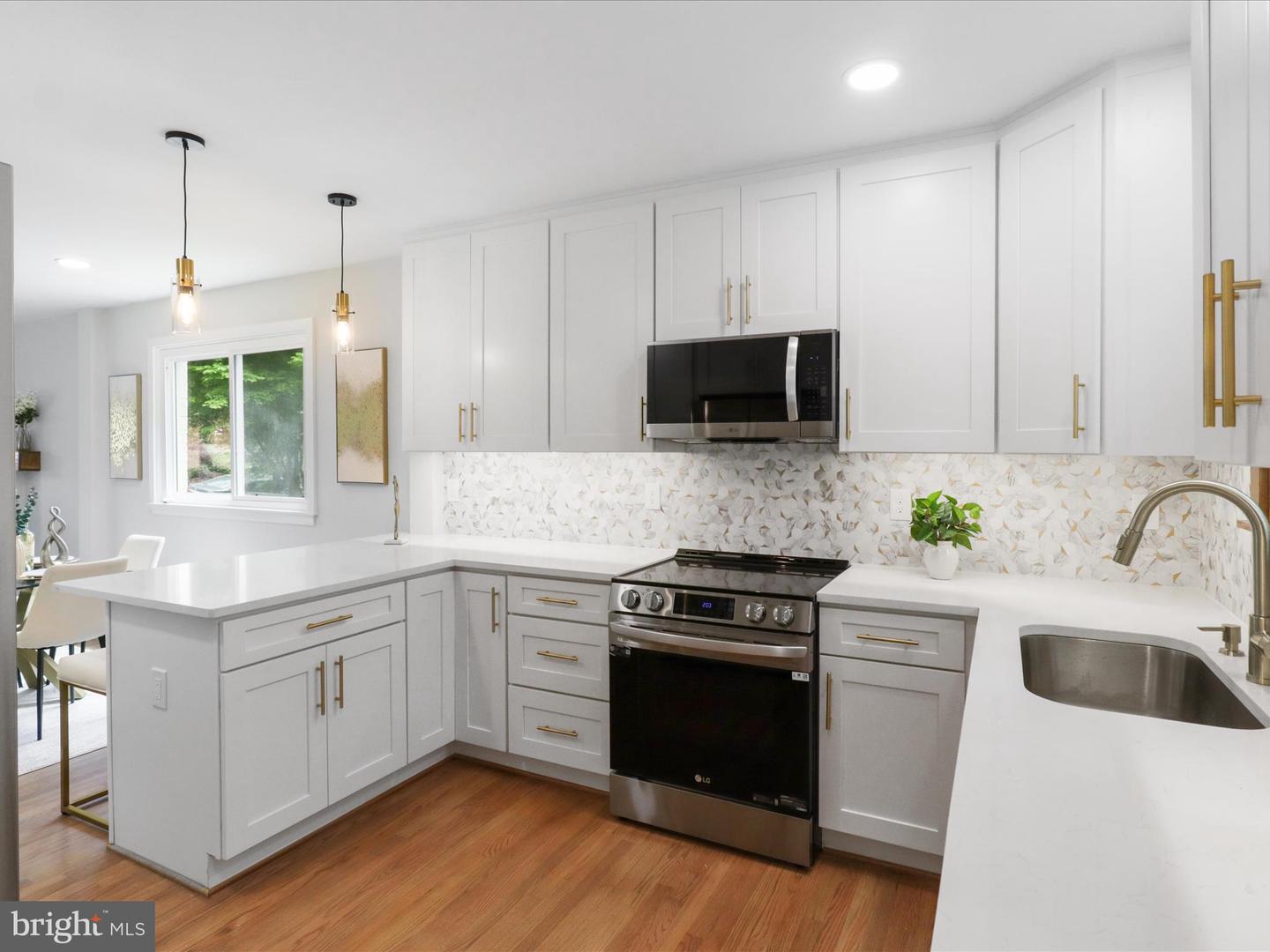862 N OHIO ST, ARLINGTON, Virginia 22205, 5 Bedrooms Bedrooms, ,3 BathroomsBathrooms,Residential,For sale,862 N OHIO ST,VAAR2056478 MLS # VAAR2056478