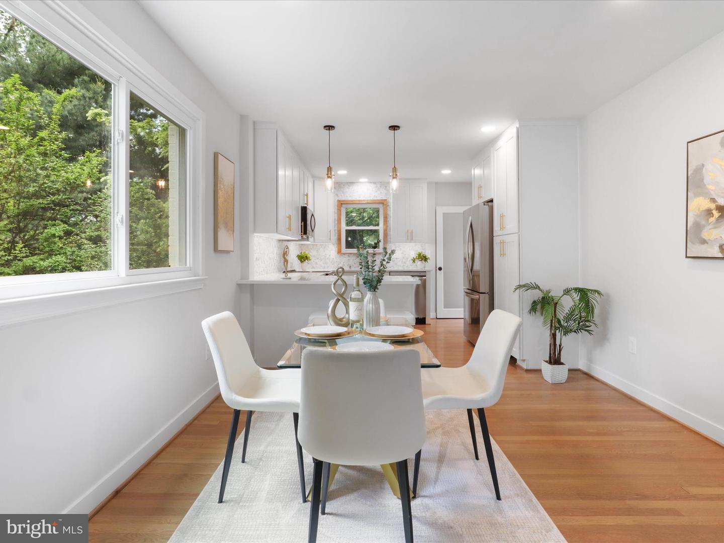 862 N OHIO ST, ARLINGTON, Virginia 22205, 5 Bedrooms Bedrooms, ,3 BathroomsBathrooms,Residential,For sale,862 N OHIO ST,VAAR2056478 MLS # VAAR2056478
